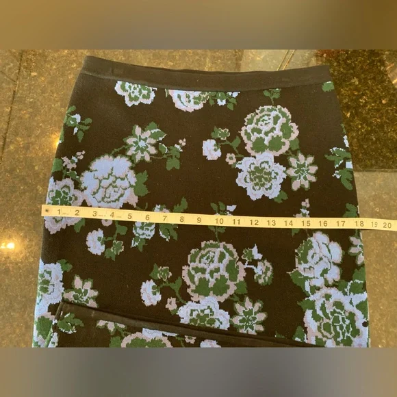 Floral knit classic pencil skirt in black blue green by AT - Picture 8 of 10